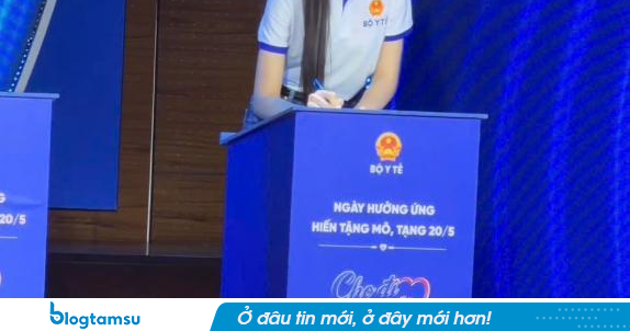 Phương Oanh đăng kí hiến tạng