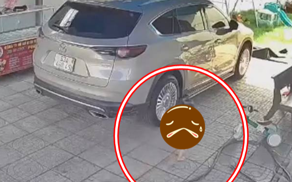 Xe ô tô trong vụ be15thang ở Đồng Nai có cảm biến lùi hiện đại, tại sao tài xế vẫn không phát hiện begái phía sau xe?