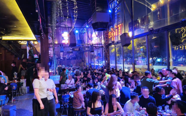 Test nhanh hơn 625 người tại một quán beer club, phát hiện 3 người dương tính với ma túy