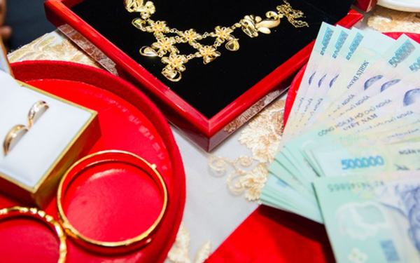 Từ năm 2026 tặng 2.300.000 đồng/người và 0,08 chỉ vàng 24K khi người lao động thọ bao nhiêu tuổi theo Nghị quyết 57?