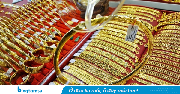Giá vàng có thể bước vào chu kỳ tăng mới nhờ làn sóng bán tháo bắt buộc của nhiều nước