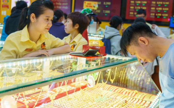 Giá vàng 26/5: Giảm cả 2 chiều