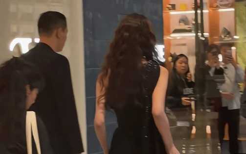 Đài truyền hình quốc gia bất ngờ xóa sổ 1 nữ diễn viên tên Linh khỏi phim giờ vàng và trailer show giải trí, nghi đã gặp biến lớn