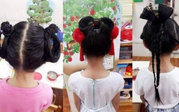Con gái đi học về luôn được tết tóc đẹp, mẹ tức tốc gặp hiệu trưởng, cô giáo bị kiểm điểm
