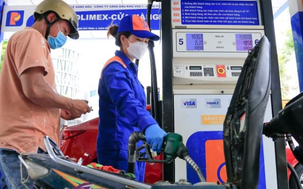 Cập nhật giá xăng dầu: Dự báo giảm đồng loạt, giá xăng sau điều chỉnh có thể hạ gần 2.000 đồng/lít