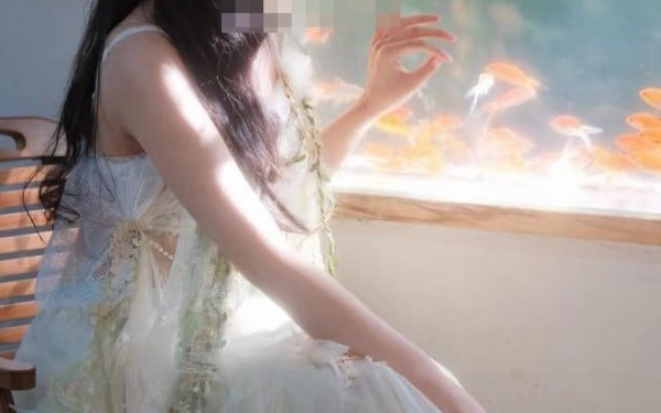 "Nàng thơ" showbiz chính thức bị bắt