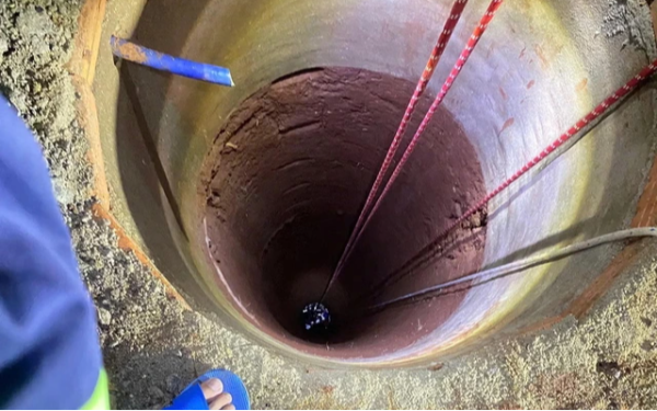 Nghe tiếng người dưới giếng hoang sâu 30m ở nơi đã giải phóng mặt bằng, kiểm tra thì phát hiện bất ngờ