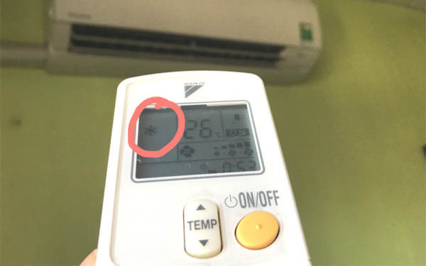 5 thói quen dùng điều hòa tưởng tiết kiệm, ai ngờ khiến tiền điện tăng chóng mặt mùa hè