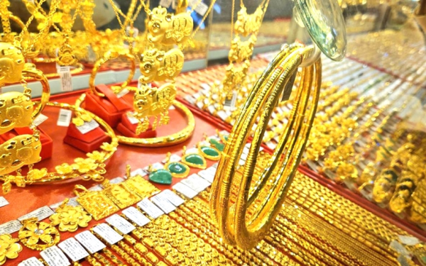 Giá vàng hôm nay: Bất ngờ bật tăng sau cú lao dốc thê thảm