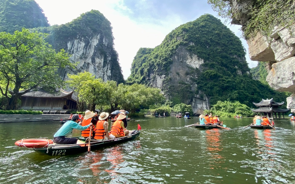 CHÍNH THỨC: Công an vào cuộc xác minh, làm rõ thông tin vụ chuyện ma ở Ninh Bình do nữ du khách đăng trên MXH gây xôn xao dư luận