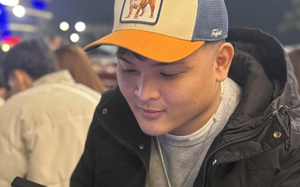 Xúc động lời kể của chàng trai dùng bình cứu hỏa giải cứu người phụ nữ bị gã nhiễm HIV đâm trên phố