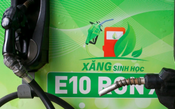 Các hãng xe đồng loạt công bố danh mục xe tương thích xăng E10