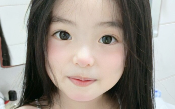 Con rể ng:oại tìn:h về bỏ vợ b:ầu, bố vợ đặt tên cho cháu ngoại là Mỹ Hận, cuộc sống của đứa bé lúc lớn lên quá x:ót xa