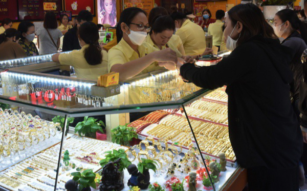 Giá vàng hôm nay: Bật tăng trở lại