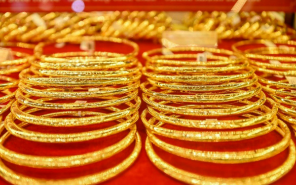 Giá vàng hôm nay: Giảm mạnh 3 triệu đồng, về mốc 146 triệu/lượng