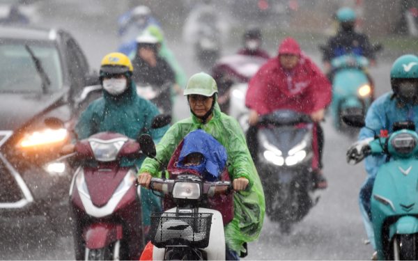 MỚI NHẤT: Không khí lạnh bất ngờ tràn về, miền Bắc giảm 10 độ C, 7 tỉnh đối mặt nguy cơ lũ quét