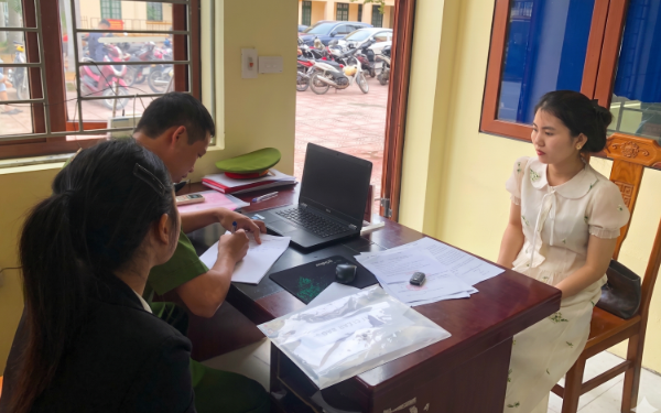 Người phụ nữ SN 1995 liên tục nhận 4 lần tiền chuyển khoản gần 50 triệu đồng trong 8 tháng: Công an mời nữ kế toán lên làm việc