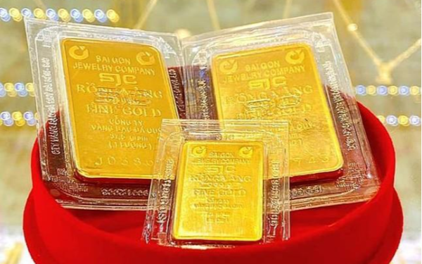 Giá vàng hôm nay: "Mất trắng" hơn 5 triệu đồng/lượng chỉ sau 1 đêm, chuyên gia cảnh báo khẩn