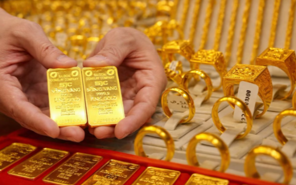 Giá vàng đảo chiều cú số:c mới