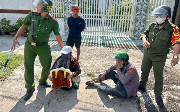 Các đối tượng nhiều tiền án trà trộn tại điểm thi, trộm điện thoại của tình nguyện viên