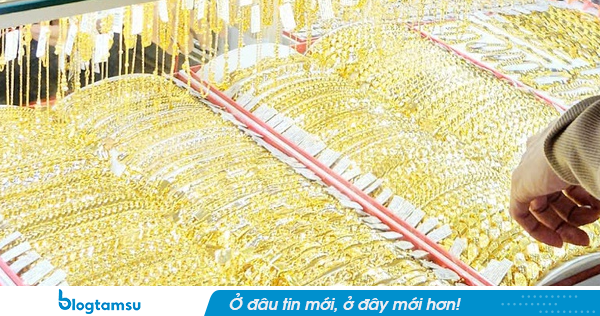 Giá vàng nhẫn trơn, vàng miếng hôm nay 15/6 tăng vọt