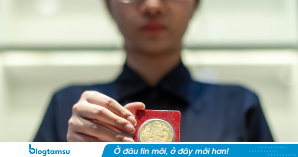 Giá vàng diễn biến lạ