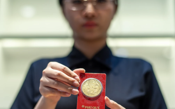 Giá vàng diễn biến lạ