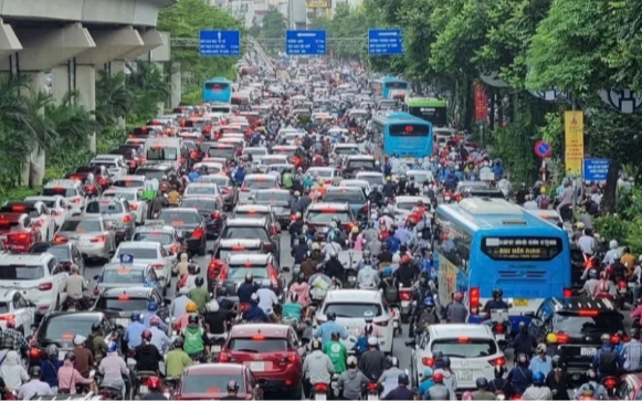 Hà Nội thông qua nghị quyết thí điểm thu phí đối với phương tiện cá nhân vào khu vực trung tâm