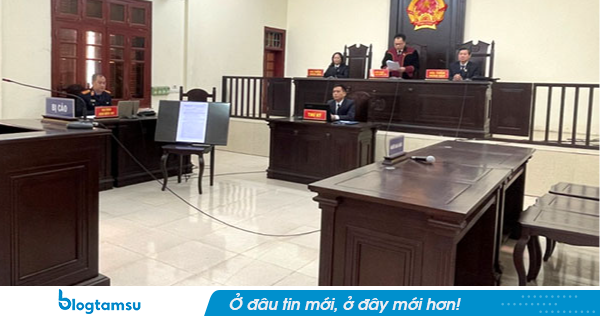 Trường Giang lĩnh án 6 tháng tù