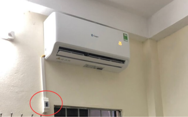 EVN đưa ra câu trả lời cho câu hỏi "Có cần tắt aptomat sau khi tắt điều hòa không? "