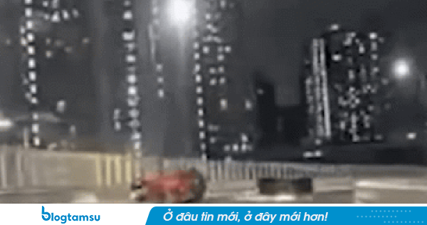 Vừa trở về từ tuần trăng mật, 2 vợ chồng đi taxi rồi tử nạn, khoảnh khắc cuối đời thật đau xót
