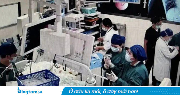 Bé gái ho sốt như cảm lạnh thông thường, chỉ sau một ngày phổi trắng xóa, suýt mất mạng