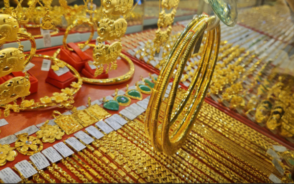 Chấm hết: Giá vàng chào ngày mới không thể nào buồn hơn
