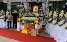 Hòa Minzy tuyên bố sẽ làm 1 việc cho bố mẹ Thượng uý Lê Văn Thắng, nghe xong chồng Đại úy cũng phải nể