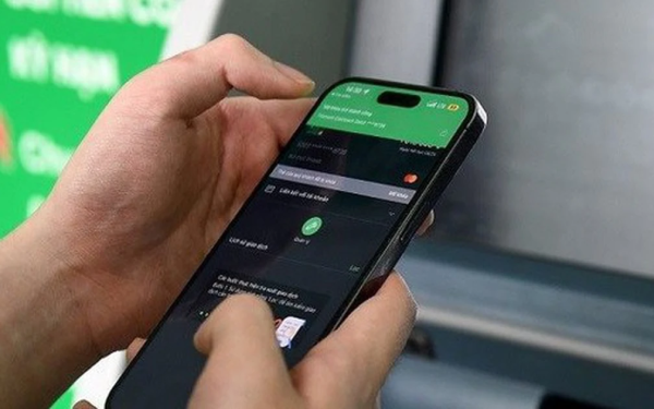 Cơ quan Thuế yêu cầu Agribank, Vietcombank, BIDV, VietinBank,... khẩn trương trừ tiền từ những tài khoản sau