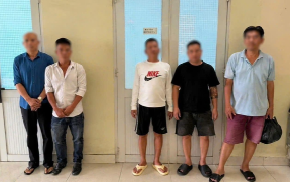Điều tra loạt giao dịch từ 1 triệu đến 14 triệu đồng: Công an bắt 5 người đàn ông
