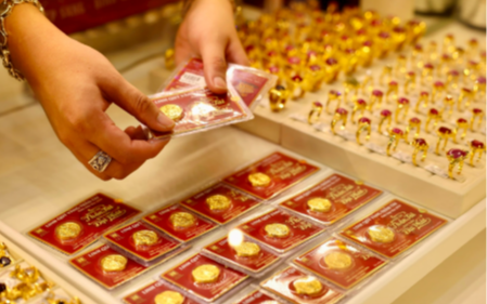 Giá vàng 24-6 cập nhật: Vàng SJC đi ngang, thế giới mất ngưỡng 4.100 USD/ounce