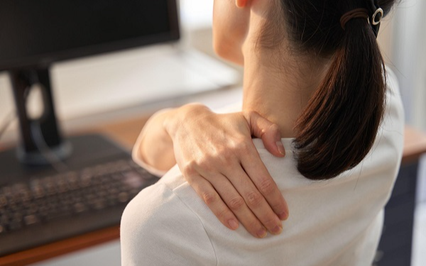 Đau vai đính kèm biểu hiệu này, xin chia buồn đó là dấu hiệu K đã gần giai đoạn cuối