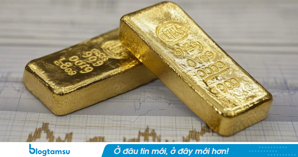 Vàng lao dốc mạnh nhất 7 tháng, chuyên gia dự báo điều bất ngờ sắp xảy ra