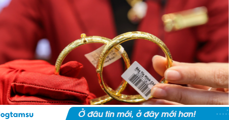 Giá vàng hôm nay 26/6: Bật tăng trở lại sau cú rơi sâu