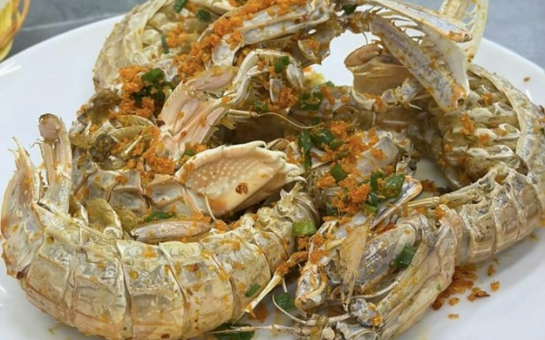 Chủ quán hải sản trong vụ lùm xùm bán hàng giá đắt đã qua đời vì không chịu nổi áp lực