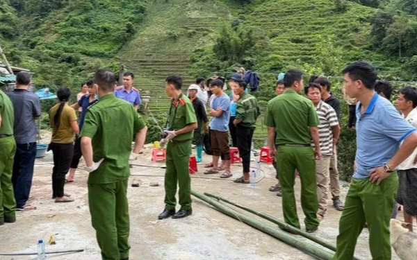 Cầm dao đến nhà hàng xóm đập cửa đe dọa, người đàn ông bị đánh tử vong