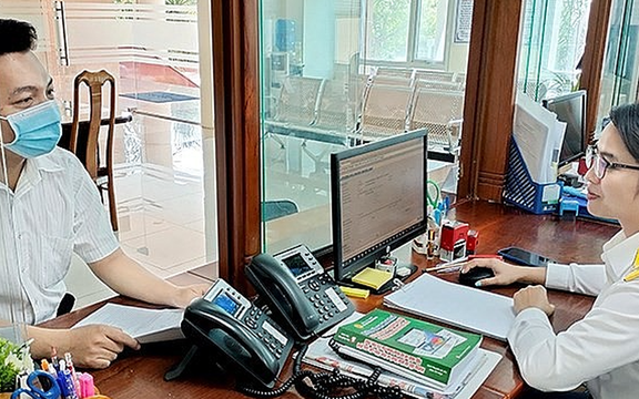 Cơ quan Thuế yêu cầu BIDV, VPBank, ACB... trừ tiền từ tài khoản ngân hàng của loạt cá nhân, hộ kinh doanh có tên sau đây