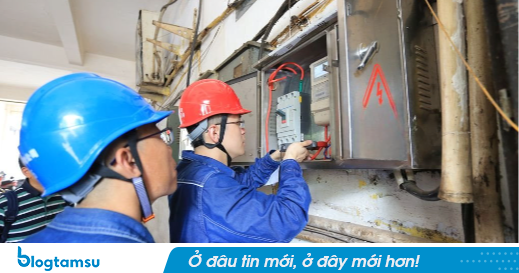 Phát hiện căn nhà không người ở vẫn tốn triệu rưỡi tiền điện: Cảnh sát kiểm tra, lộ bí mật sau chiếc tủ cũ của nhà hàng xóm