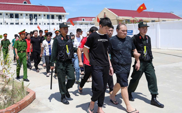 Công an điều tra nhiều tài khoản ngân hàng có giao dịch từ 1 đến 3 tỷ đồng: Nhiều người ở Hà Nội, TP.HCM, Đà Nẵng... bị bắt