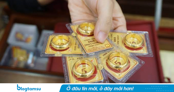 Giá vàng nhẫn giảm