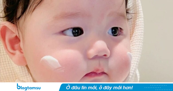 Bố đi khai sinh đặt tên cho con là Lò Văn Yêu, đứa trẻ la khóc suốt ngày được sửa thành tên rất hay