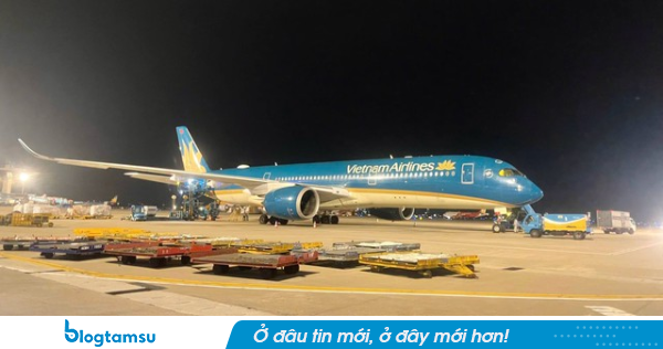Đêm 29/6, sân bay Nội Bài ghi nhận 1 máy bay không có bất kỳ hành khách nào cất cánh