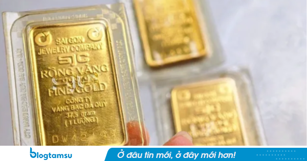 Người mua vàng lỗ nặng