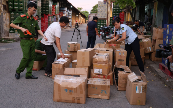 Cơ quan Cảnh sát điều tra Công an tỉnh khởi tố 2 bị can trong đường dây sản xuất, tiêu thụ sữa tắm, dầu gội giả liên tỉnh